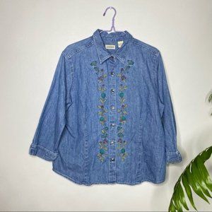 Classic Elements Vintage Denim Embroidered Button Down Top Size Large